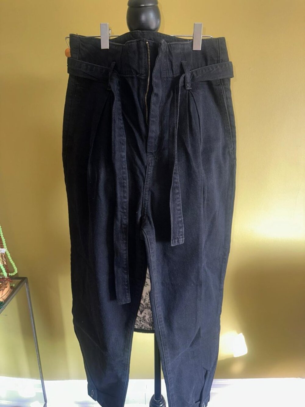 Mango NWOT Black Barrel Leg Jeans High Rise Pleated Cuffed Belted Balloon Denim - Picture 9 of 14